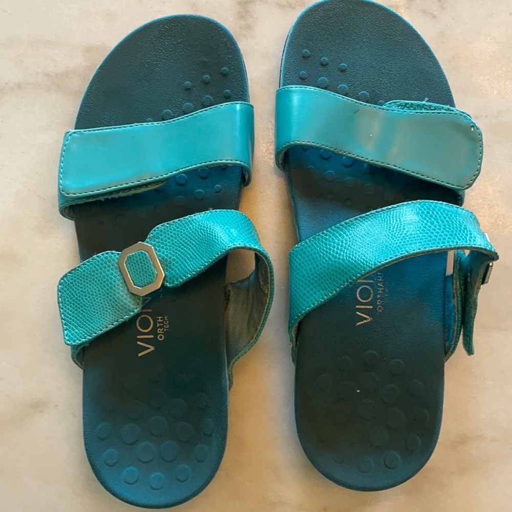 Bionic sandals. Size 9.